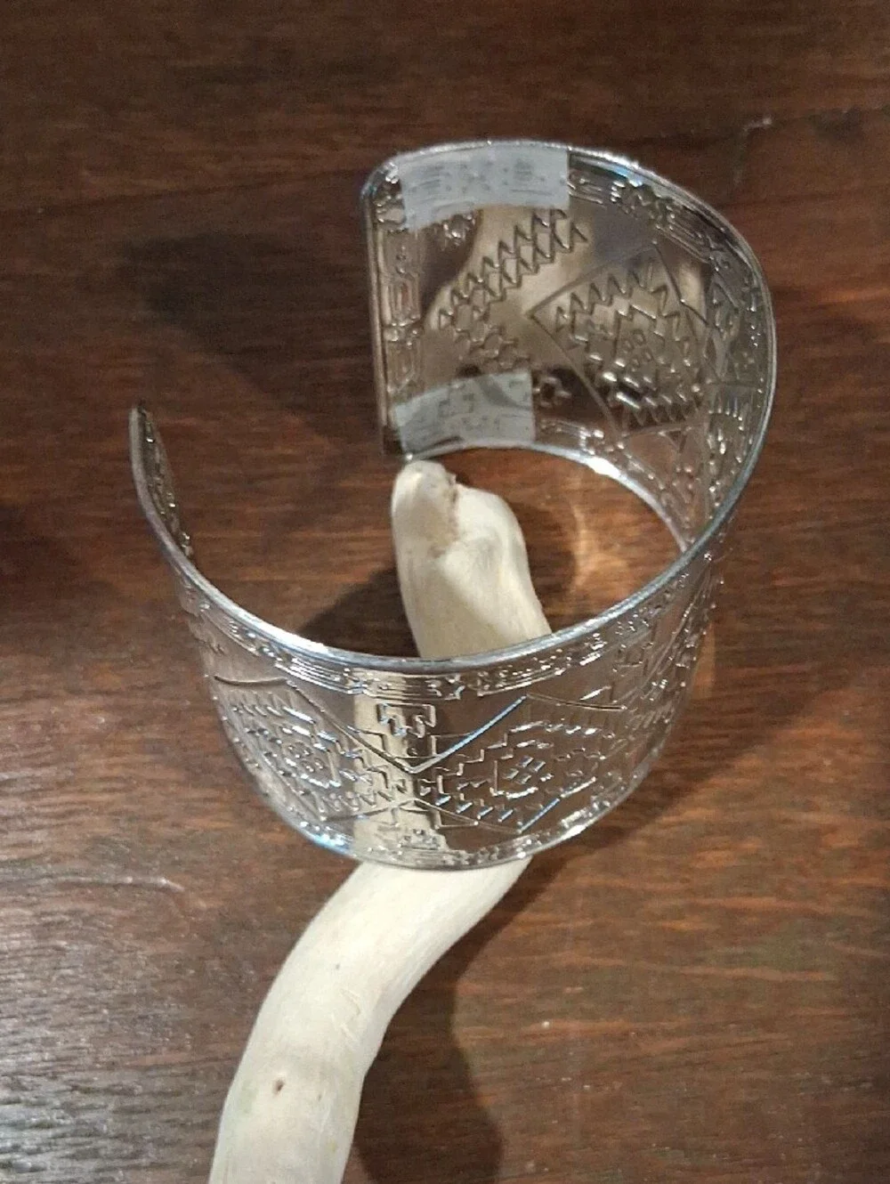 The Unbranded Brand elegant silver